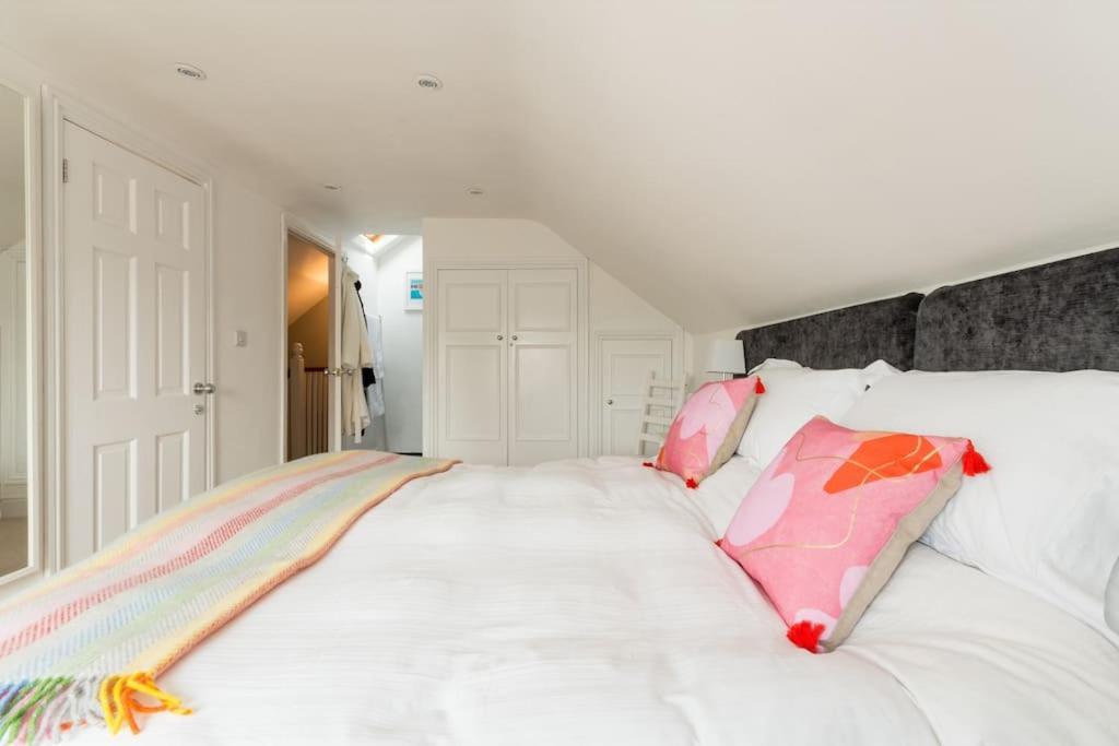 Four Bedroom Townhouse In Famous Suffolks Area Cheltenham Exteriér fotografie